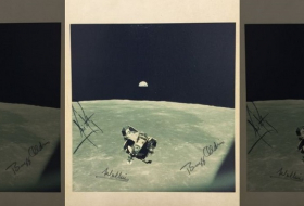 Moon landing photo signed by Apollo 11 astronauts up for auction 